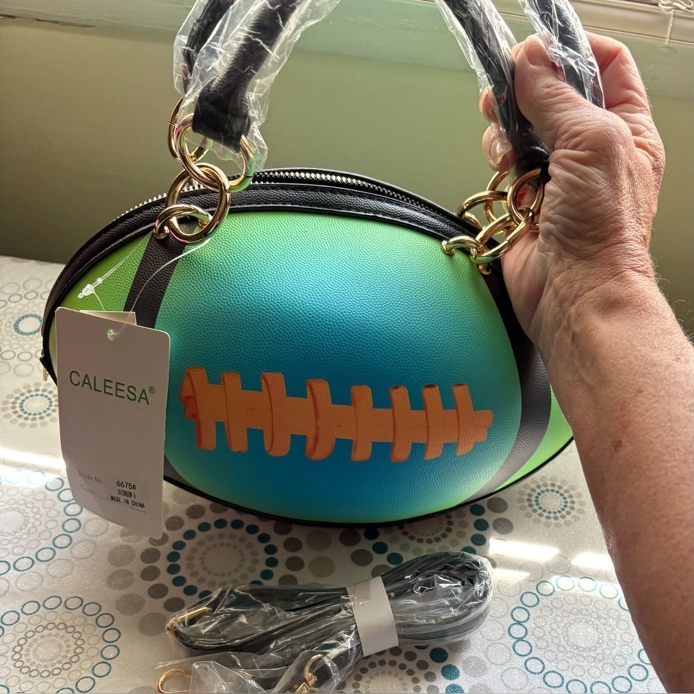 NWT-Rugby Teal & Lime
Whimsical Festival pebble textured football handbag - Picture 4 of 10
